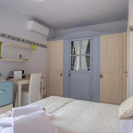 At Durrueli's 4* Porto Empedocle