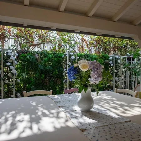 At Durrueli's 4* Порт-Эмпедокле