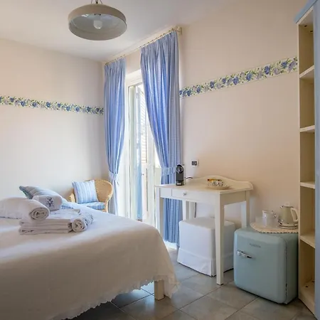 Bed & Breakfast At Durrueli's *