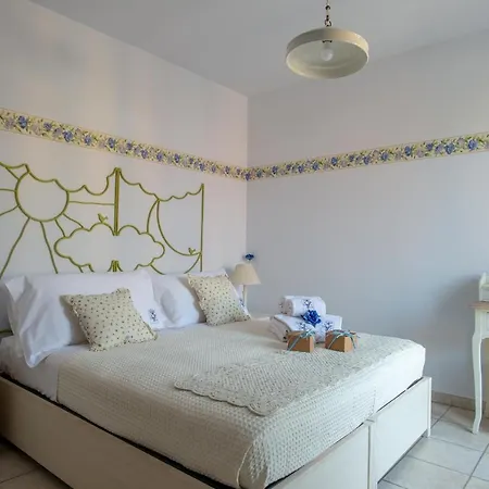 At Durrueli's Bed & Breakfast Porto Empedocle